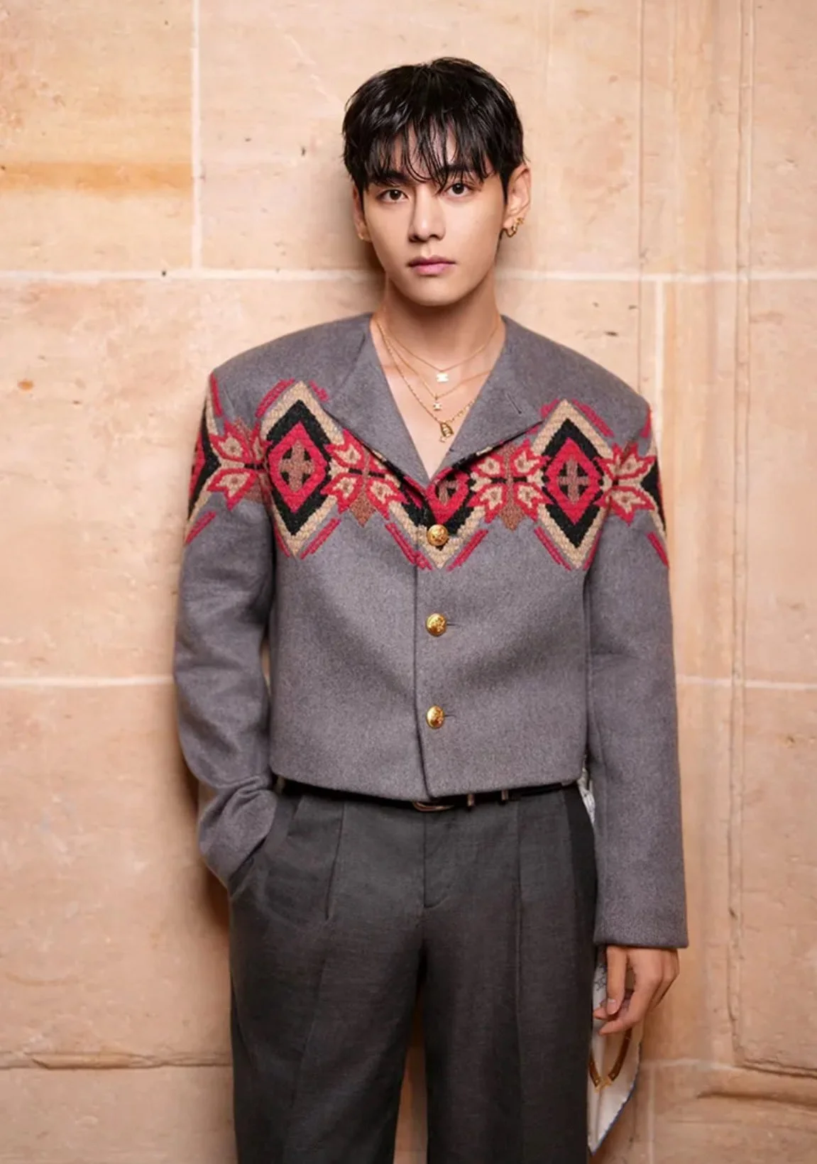 V Attended CELINE Printemps 2026 Fashion Show — US BTS ARMY